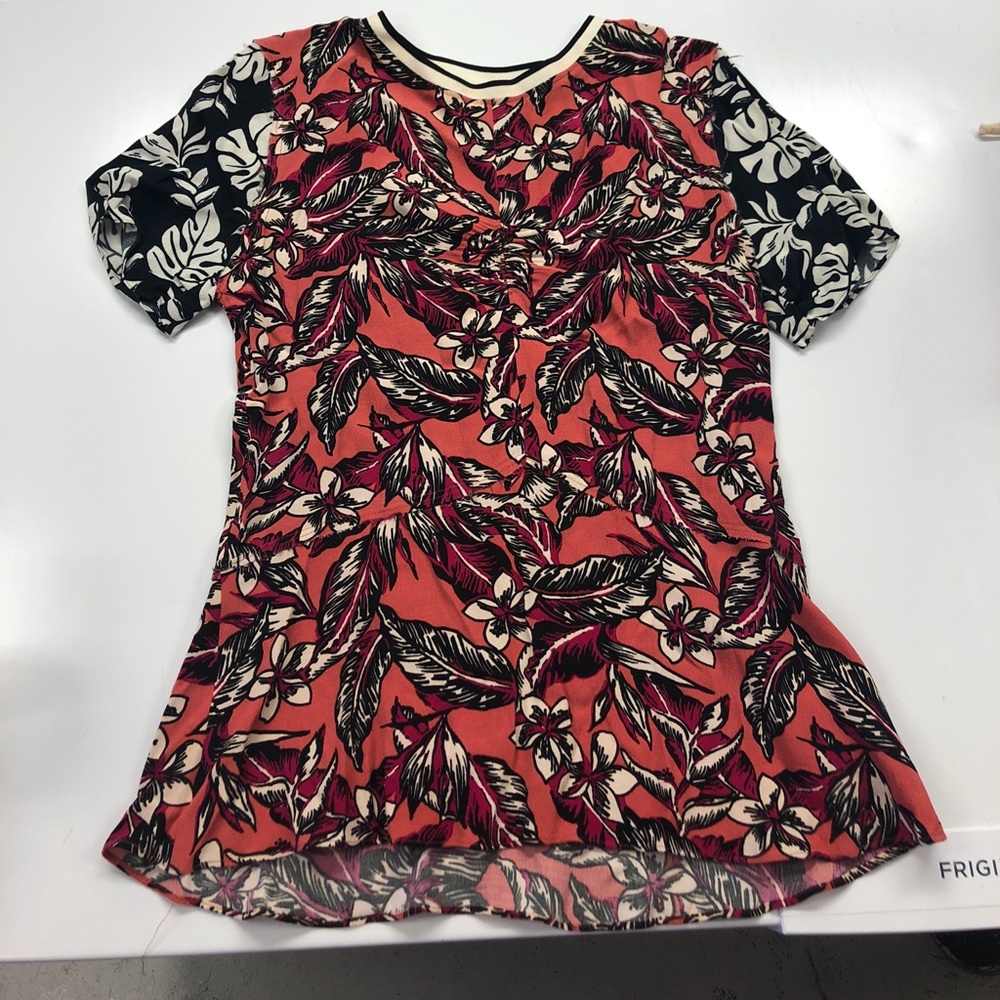 Floral top